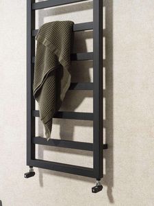 Радиатор водного типа Rad. Square Negro 53x130